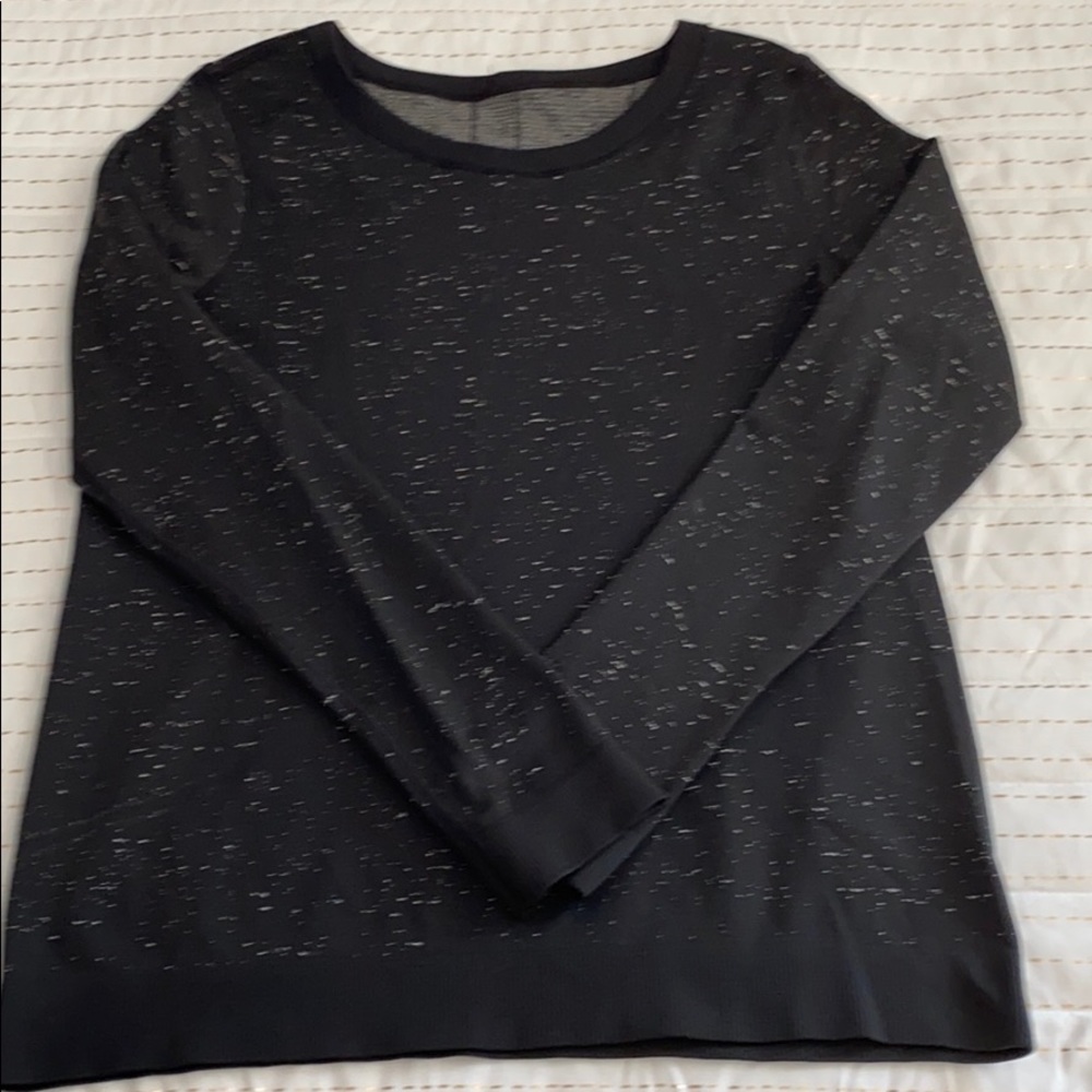 Lululemon relaxed fit swiftly tech long sleeve